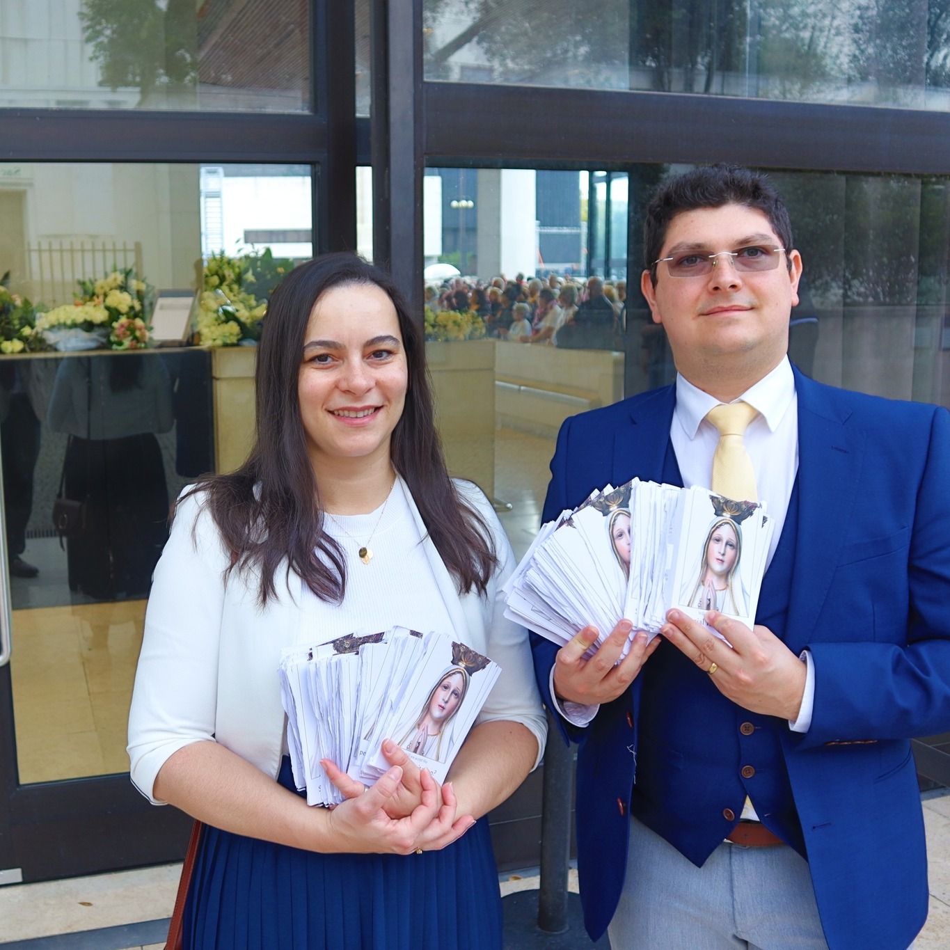 Roses and Petitions for Our Lady – Our Pilgrimage to Fátima